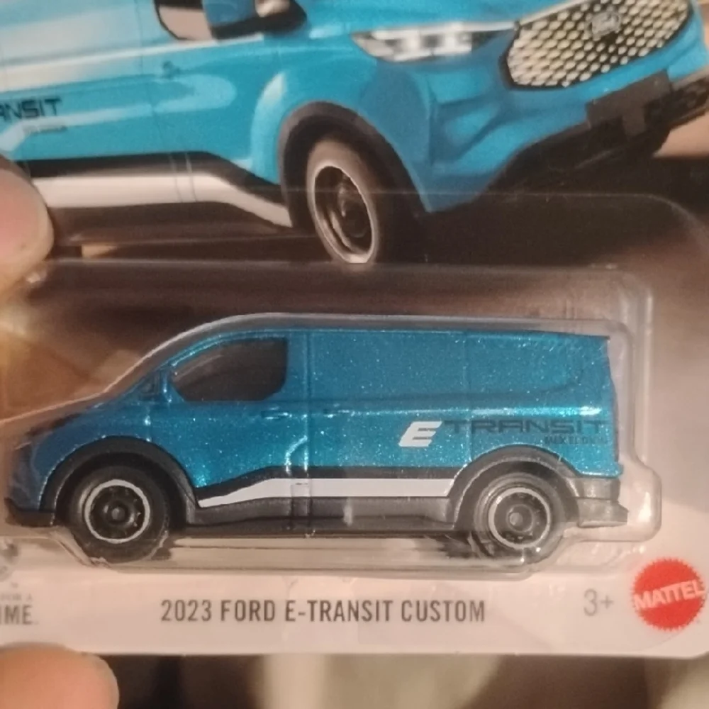 Mattel Matchbox Spectralflame Blue Ford Van